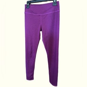 Fabletics Fuchsia workout leggings